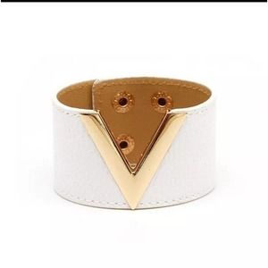 LEATHER DESIGNER BRACELET